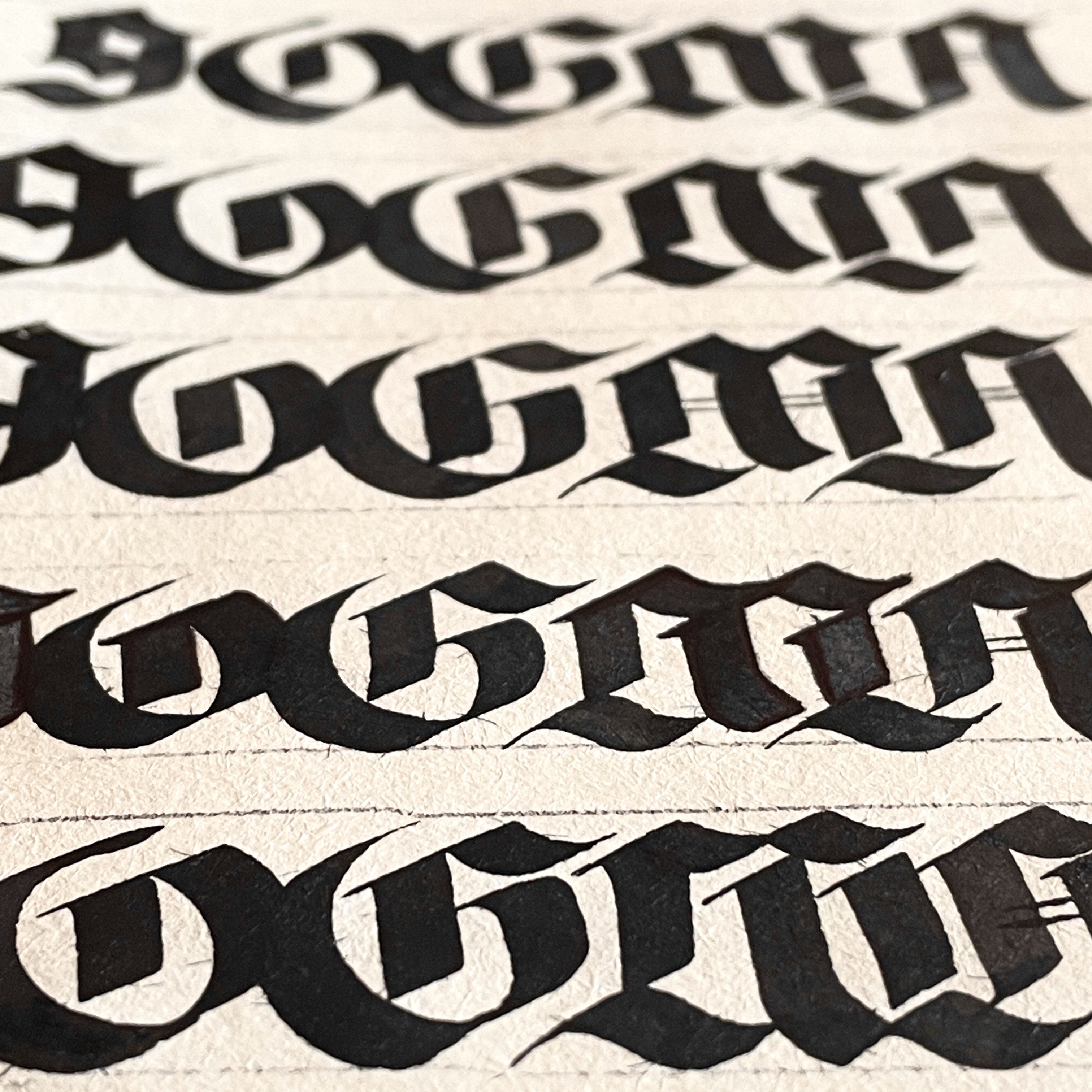 Aperçu de la police 99Ogma et recherches typographiques